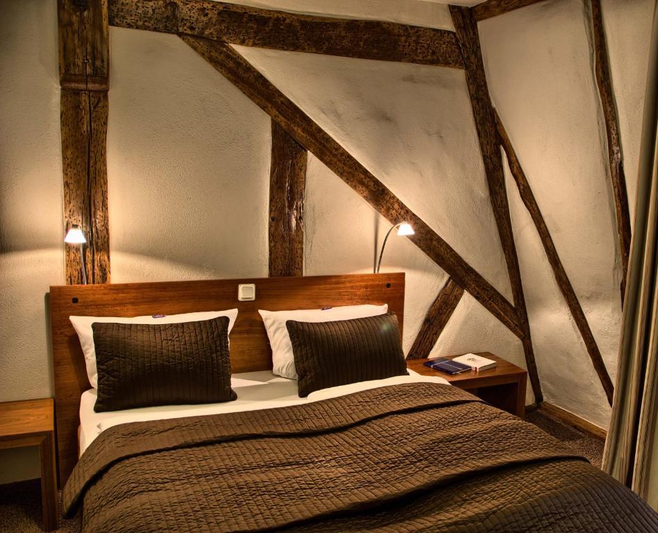 Hotel Fuchs "Life-Style Mit Night-Life" Saarbruecken Room photo